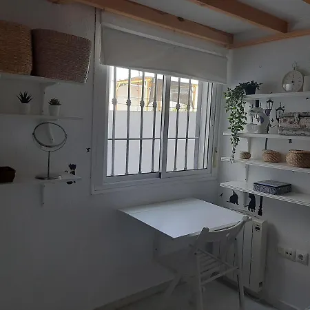 Apartment Apartamento Luminoso Casco Antiguo San Luis Seville